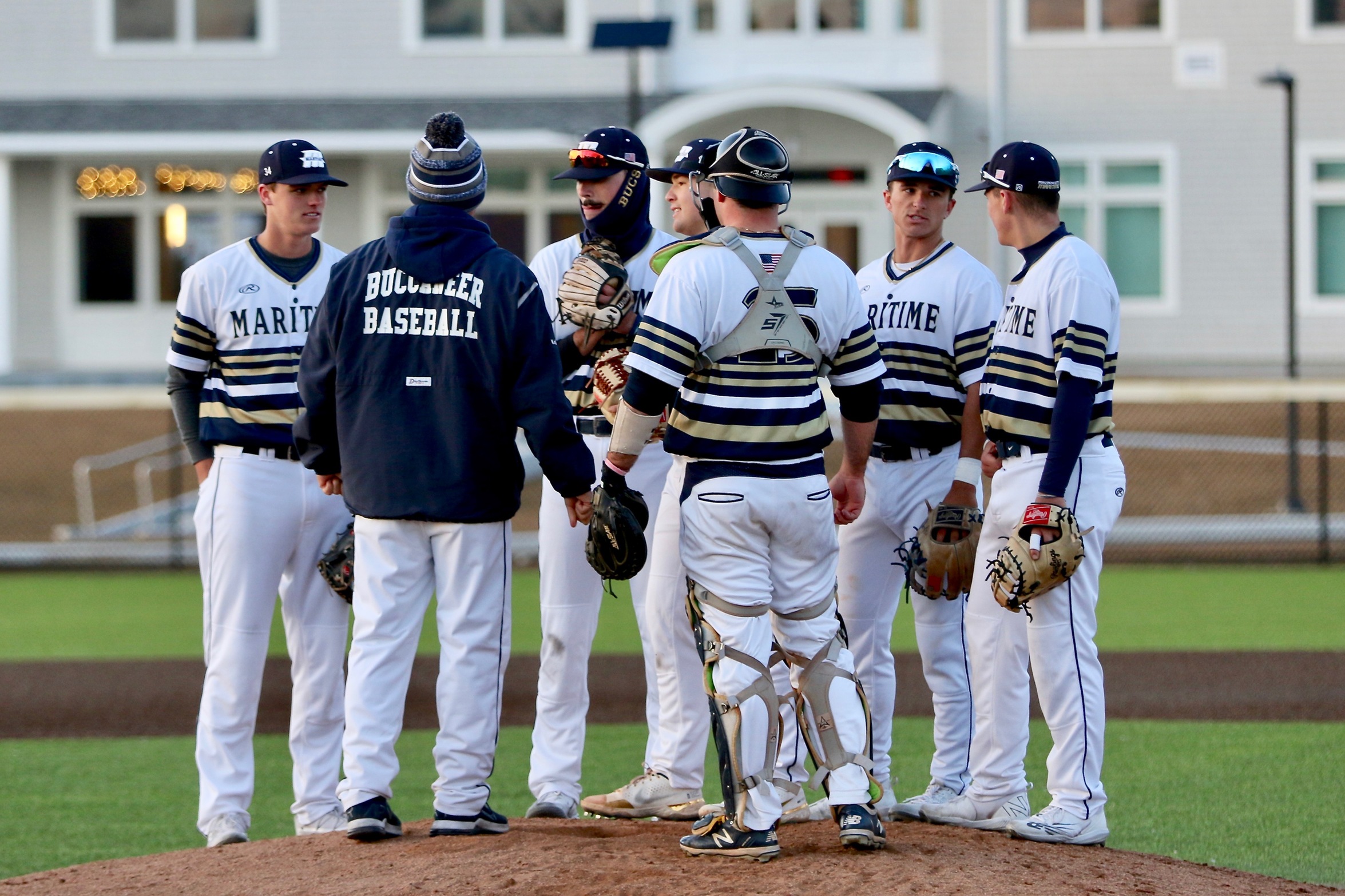 Baseball Loses MASCAC Opener to Rams on the Road