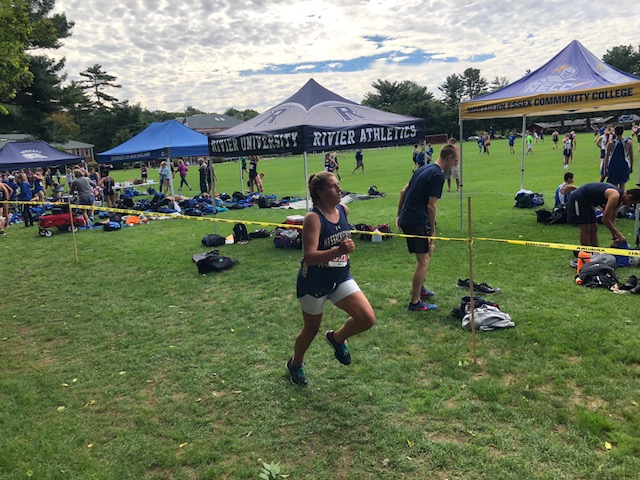 Cross Country finishes 10th and 11th at Pop Crowell Invitational