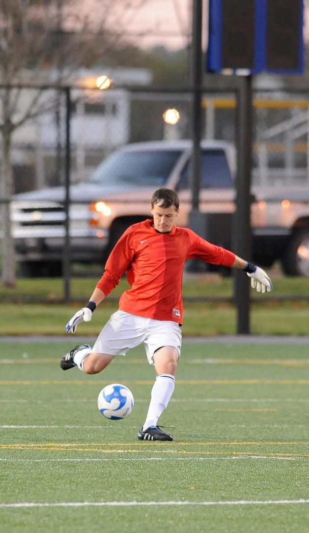 Young Makes First Half Save As Men's Soccer Drops Late 1-0 MASCAC Decision At MCLA