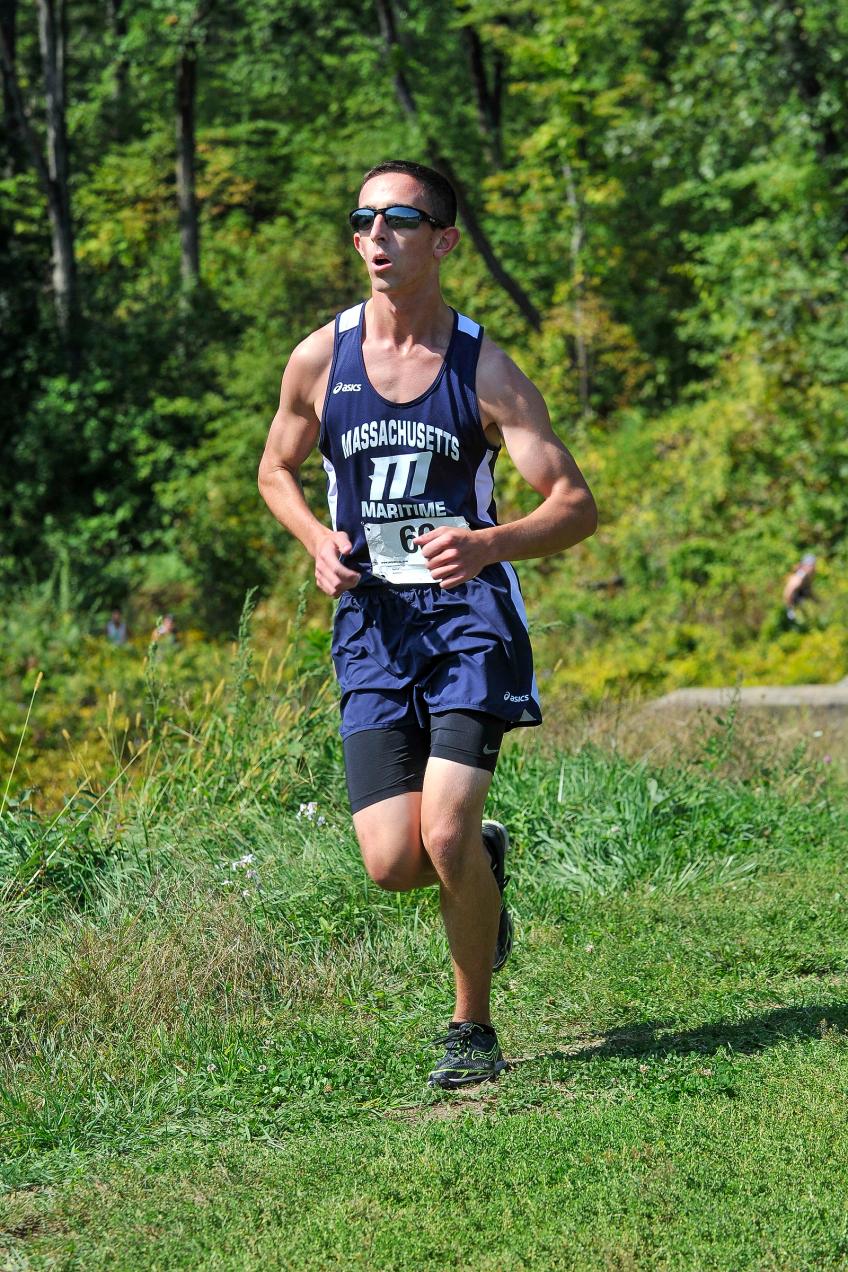 Brady Leads Men's Cross Country To Solid Season Finish At NCAA Division III New England Regionals