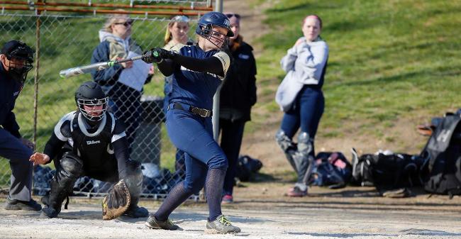 Thomas, Goodwin Each Collect Four Hits, Three RBI As Softball Posts 9-8, 11-7 Sweep Of Pine Manor