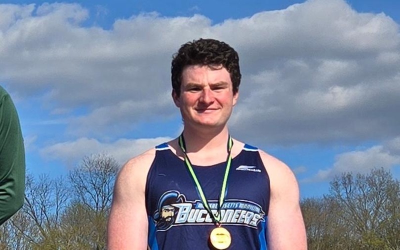 Higgins Finishes Third in Javelin at NE D3 Meet