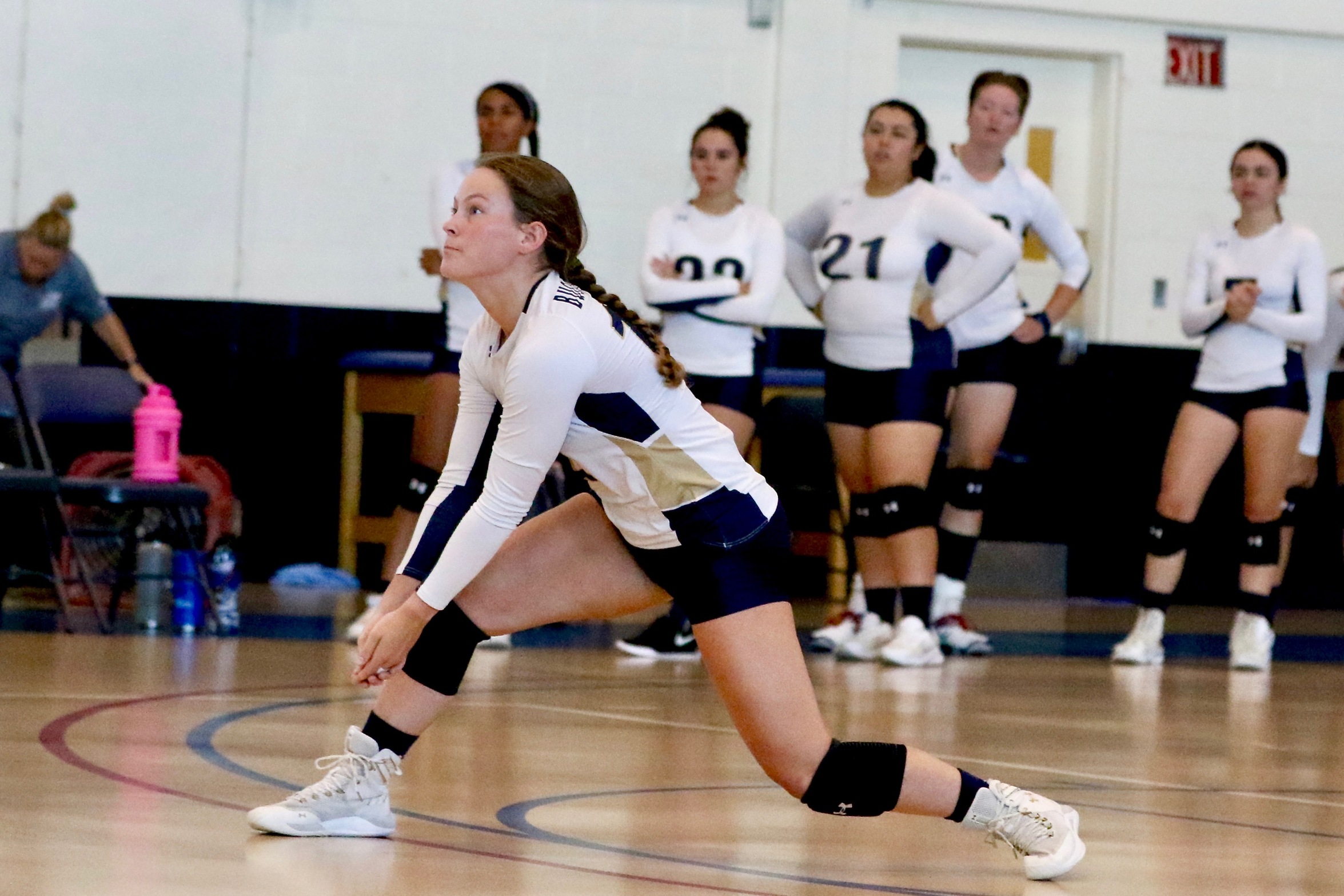 Volleyball Loses Both Ends of Tri-Match in Paxton