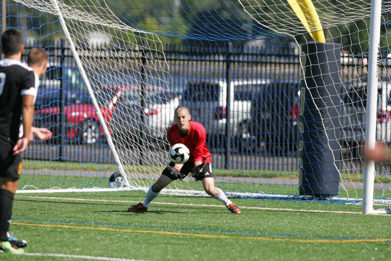 Robbs Nets First Collegiate Goal, Young Makes Six Saves As Men's Soccer Drops 4-1 Non-League Decision To Lesley