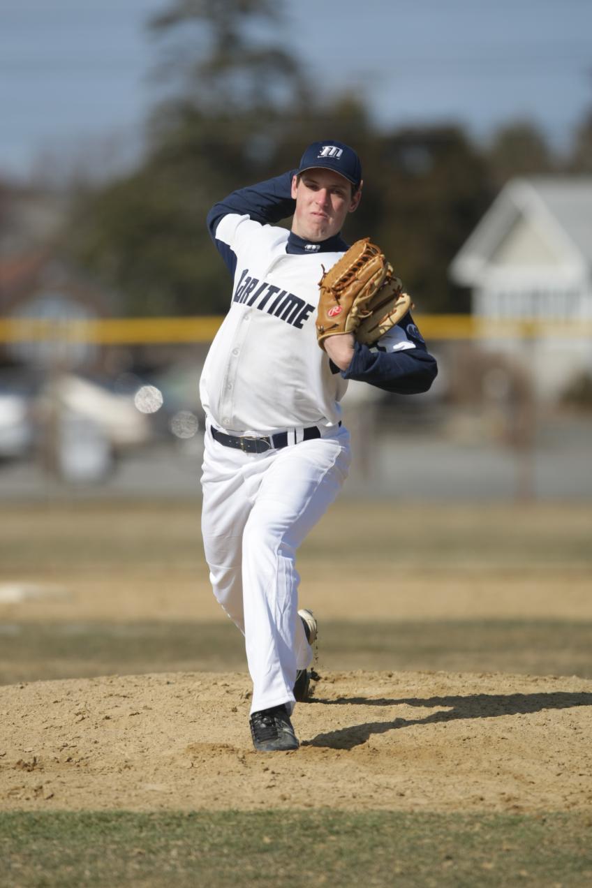 Horton, Rosano Collect RBI As Baseball Drops MASCAC Twinbill At Westfield State