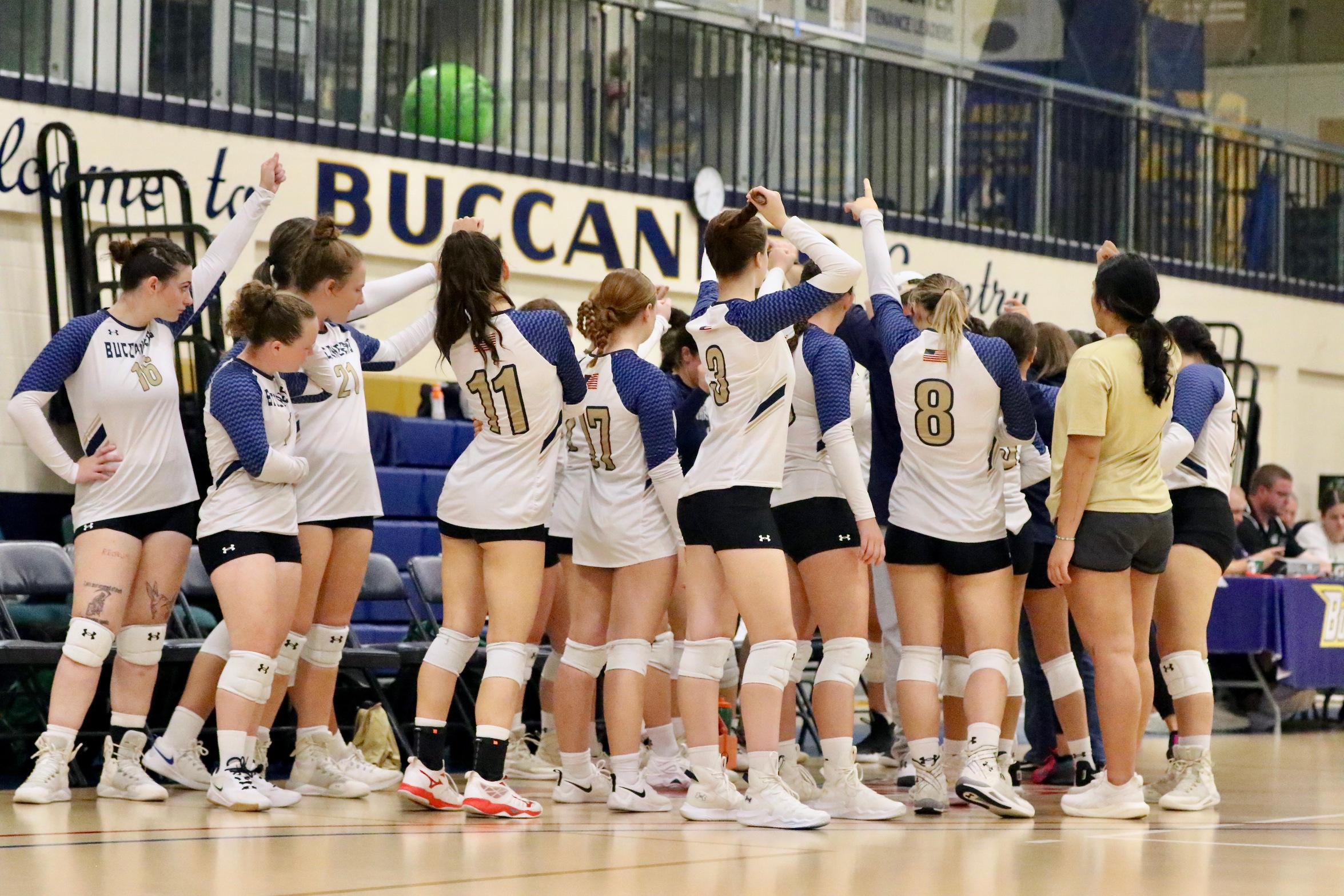 Bucs Beaten by Rams in Straight Sets