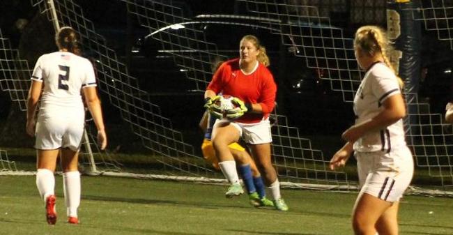 Coffey Makes 13 Saves As Women's Soccer Opens MASCAC Play With 1-0 Setback To Worcester State