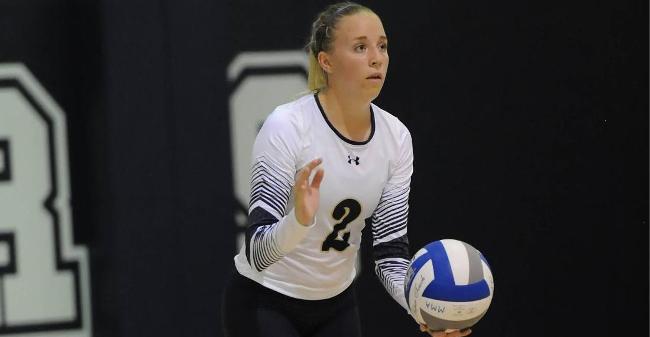 Klangos Notches 17 Kills As Volleyball Splits Tri-Match With Worcester State, Pine Manor