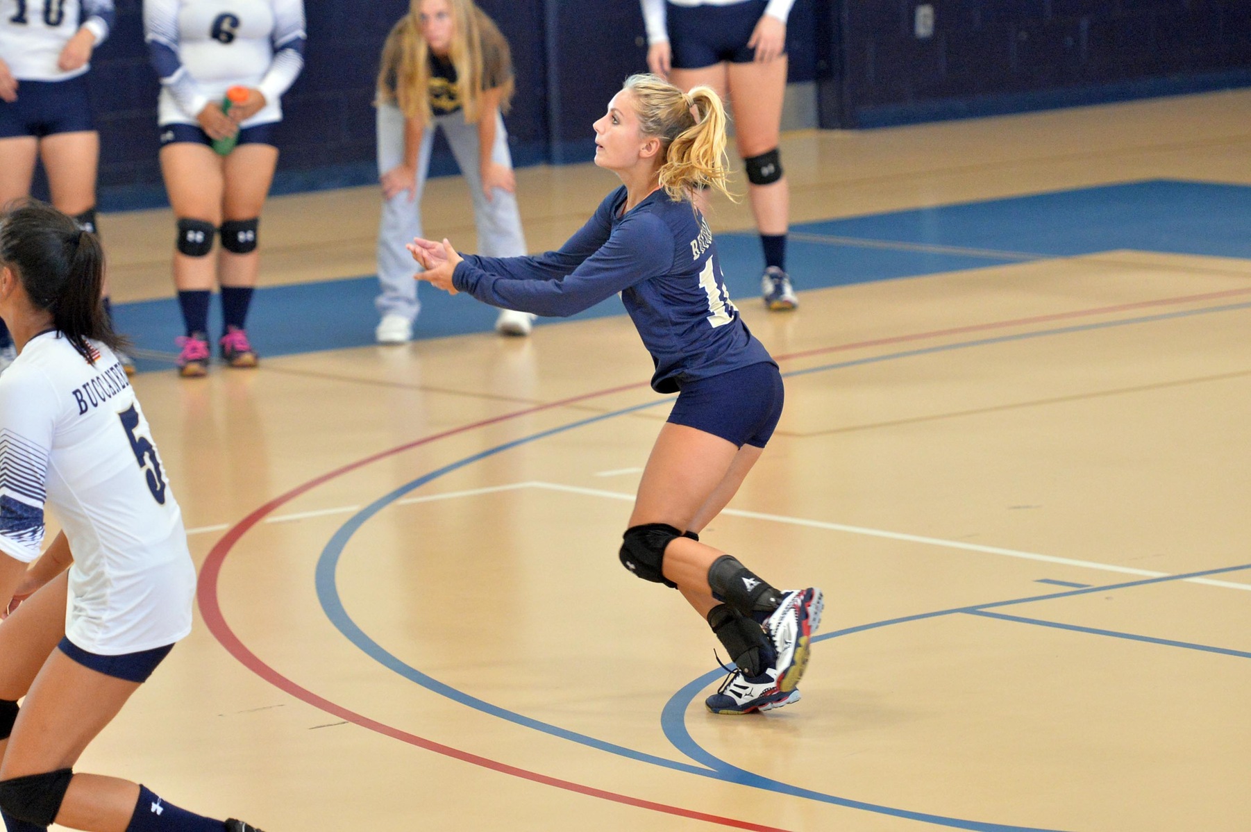 Volleyball Splits Season Opening Tri-Match with Anna Maria and Becker