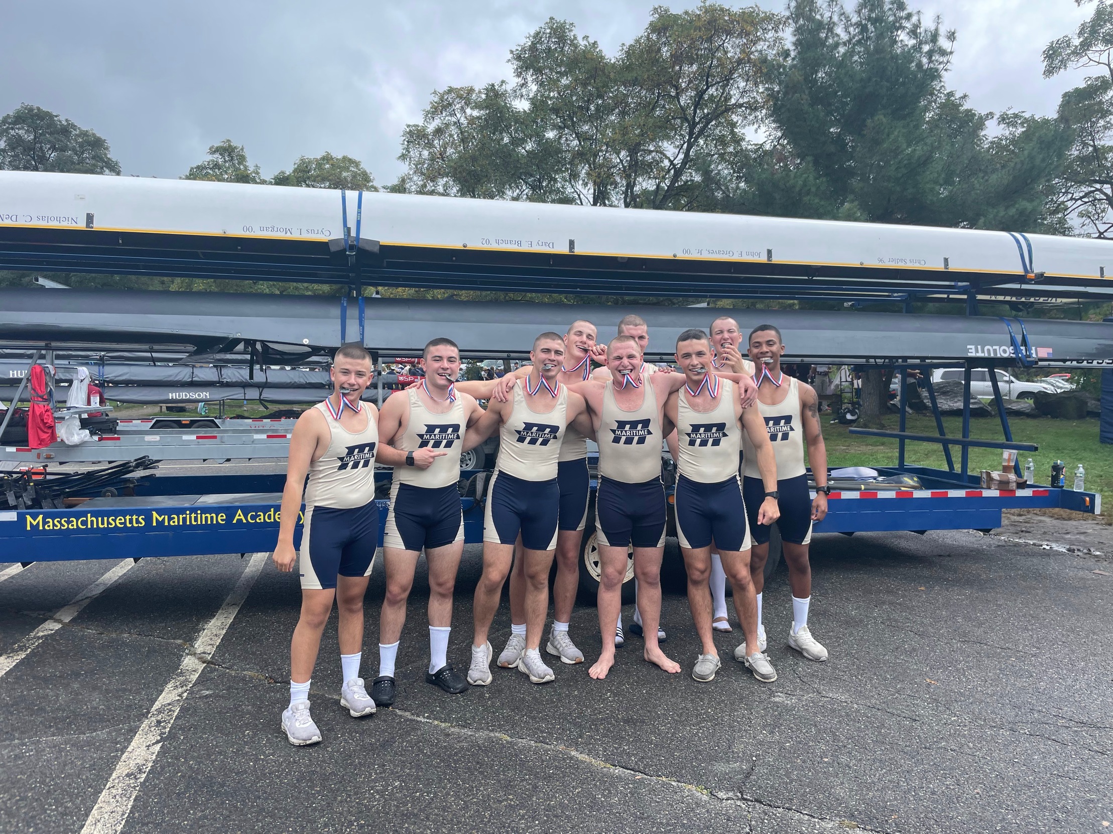 Men's Rowing Novice Eight Finishes Second at Head of the Snake