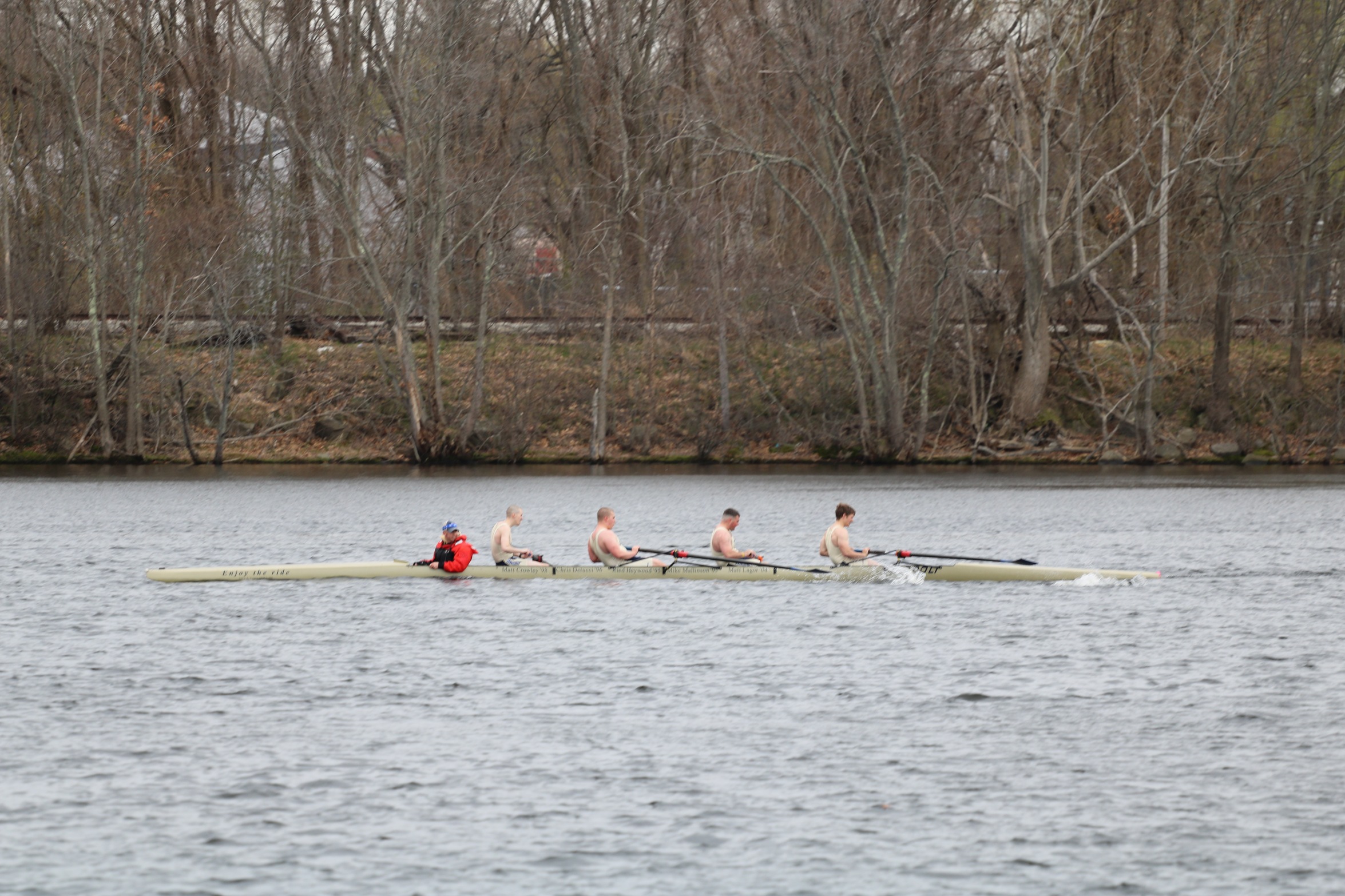 Men's Rowing Competes at Quinsigamond Snake Regatta