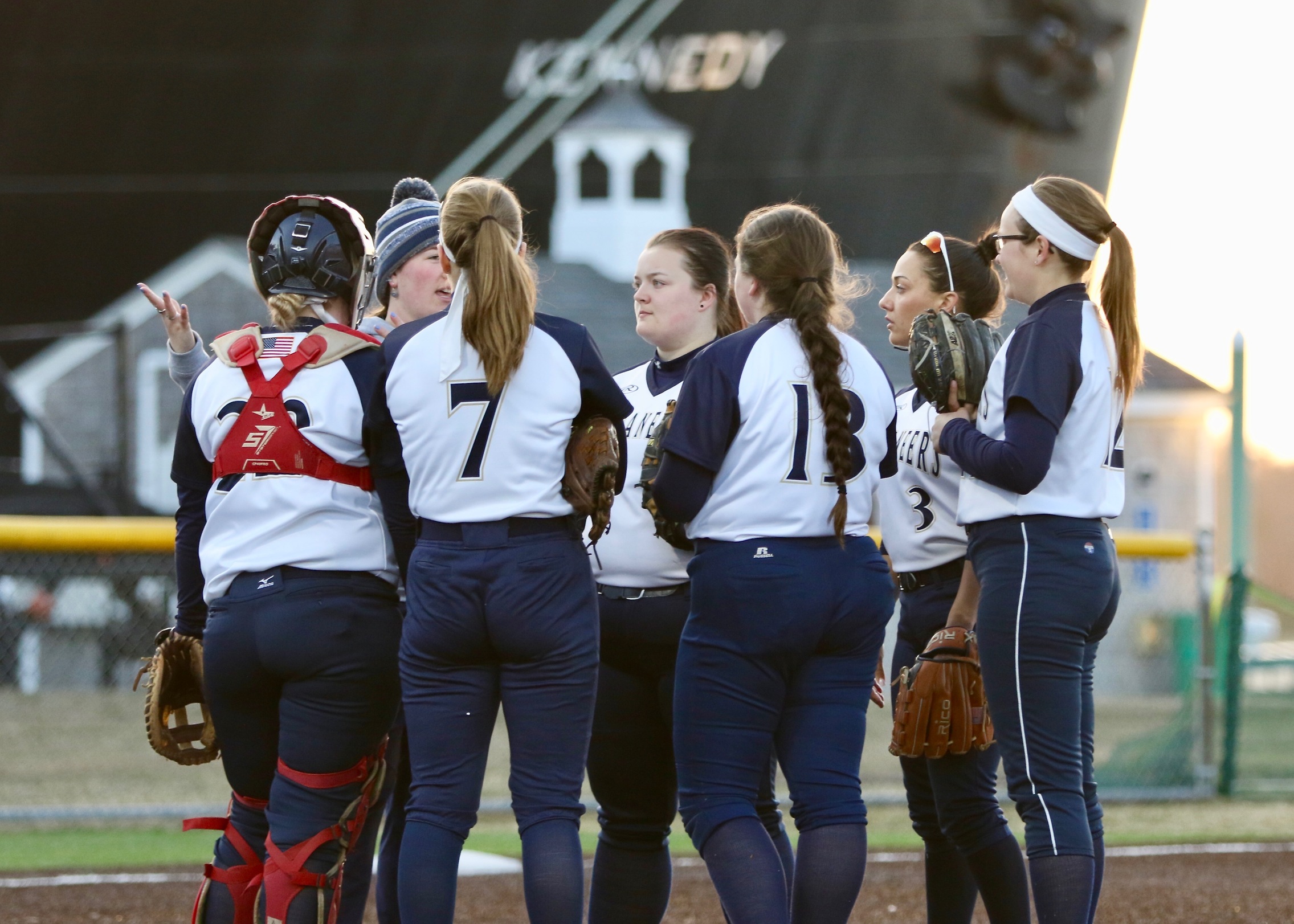 Softball Drops Two to Falcons in Conference Play