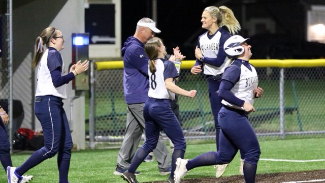 Softball: Bucs Walk off with a Sweep of Wildcats